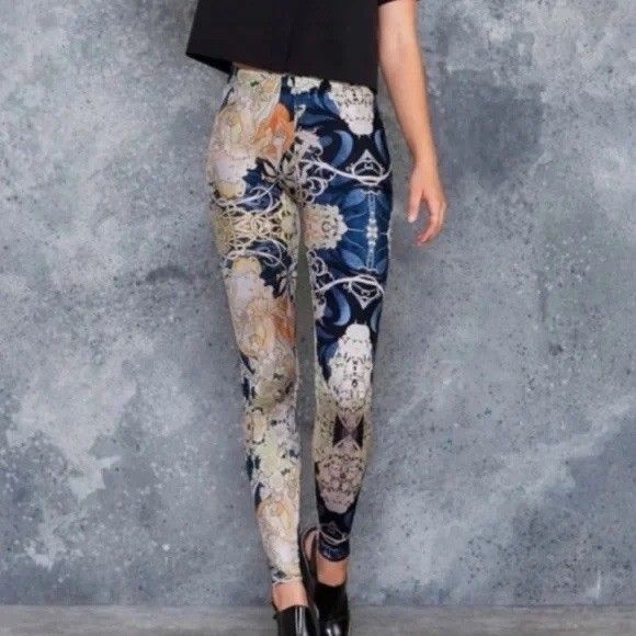 Black Milk Limited Alphonse Mucha Leggings Size Small Multicolor Print Leggings - Picture 1 of 12